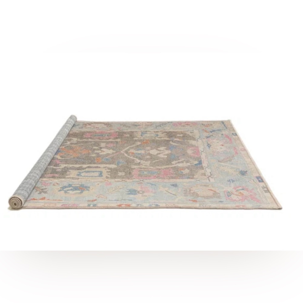 New! Abstract Rug - Picture 2 of 5